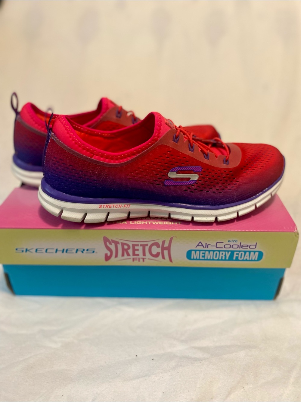 Skechers Glider Fearless Purple Pink Stretch-Fit Athletic Sneaker 9